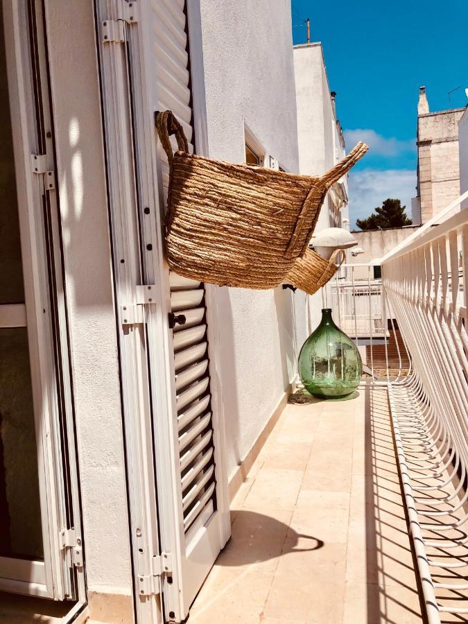 Tetti Bianchi - Deva'S Suite Home Ostuni Ngoại thất bức ảnh