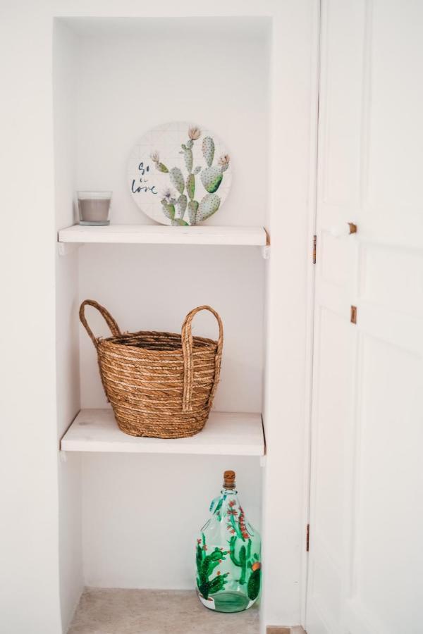 Tetti Bianchi - Deva'S Suite Home Ostuni Ngoại thất bức ảnh