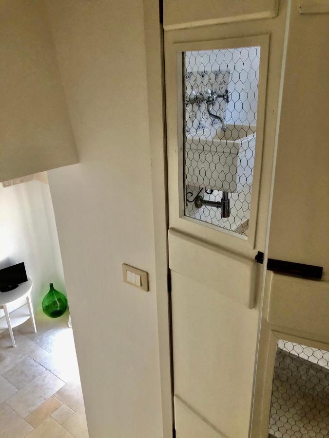 Tetti Bianchi - Deva'S Suite Home Ostuni Ngoại thất bức ảnh