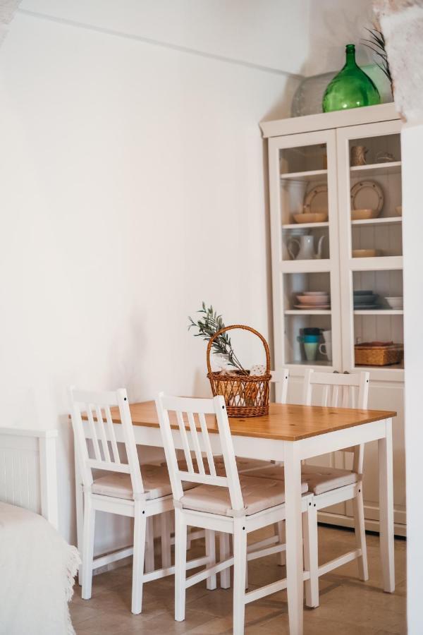 Tetti Bianchi - Deva'S Suite Home Ostuni Ngoại thất bức ảnh