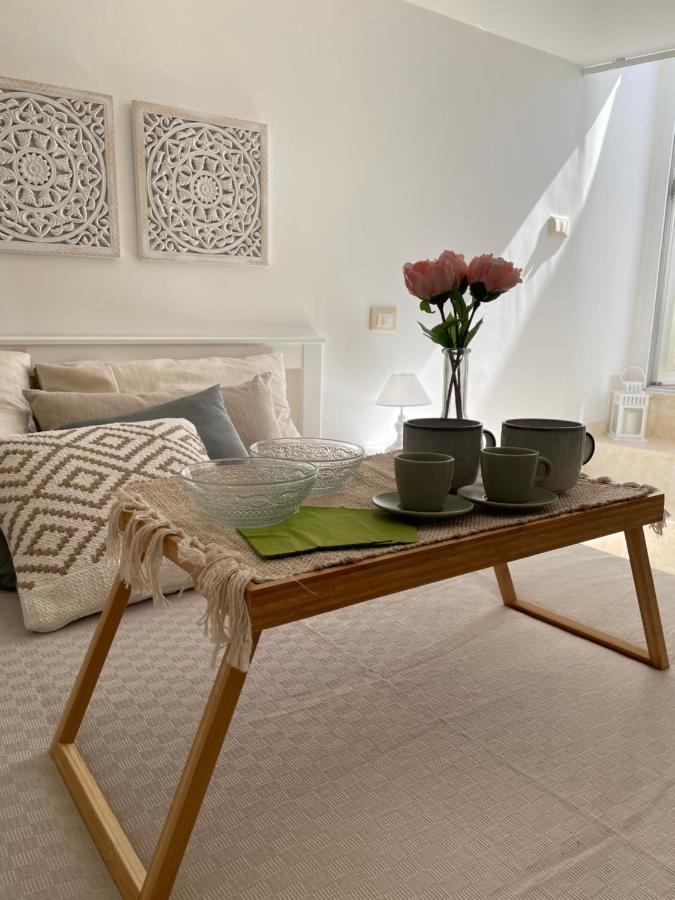 Tetti Bianchi - Deva'S Suite Home Ostuni Ngoại thất bức ảnh
